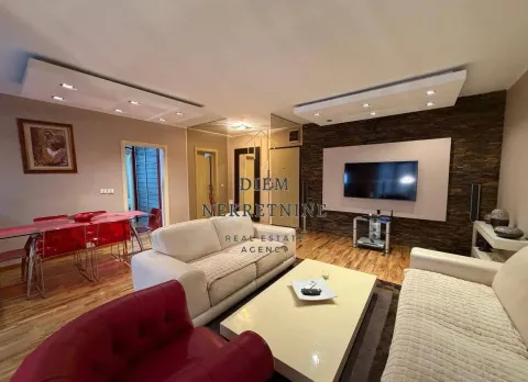 Furnished living room with sofa set and TV. - image 7