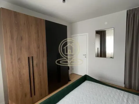 Izdavanje, četvorosoban stan, 120m², Pantelej, Niš - image 12