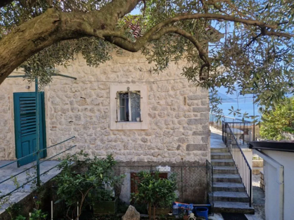 Sale, house, 136m², Dobrota, Kotor