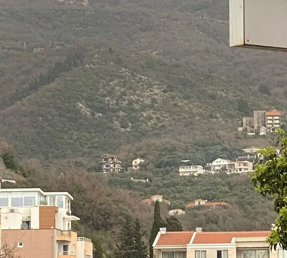 Prodaja, plac, 9999m², Bečići, Budva