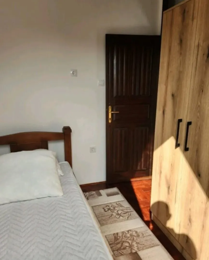 Prodaja, trosoban stan, 57m², Stara varoš, Nikšić