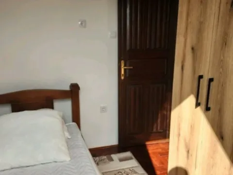 Prodaja, trosoban stan, 57m², Stara varoš, Nikšić - image 11