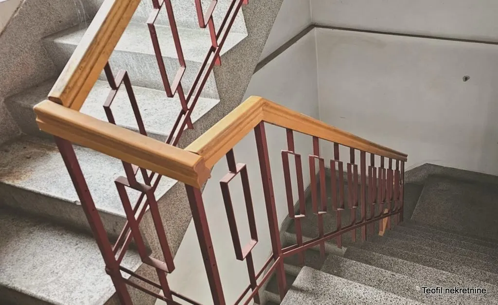 Sale, four bedroom apartment, 108m², Voždovac Sve Podlokacije, Beograd
