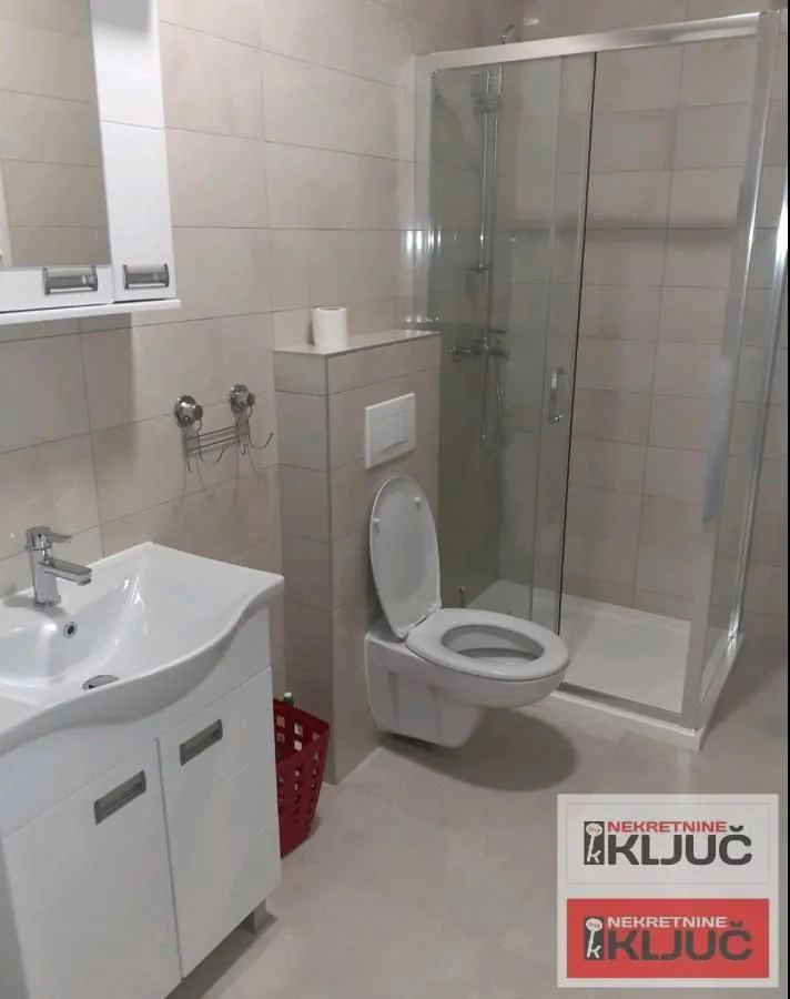 Izdavanje, jednosoban stan, 45m², Petrovaradin, Novi Sad