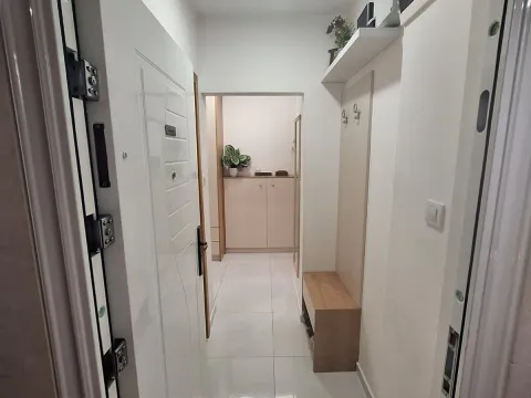 Sale, three bedroom apartment, 89m², Oktobarske Revolucije, Podgorica - image 20