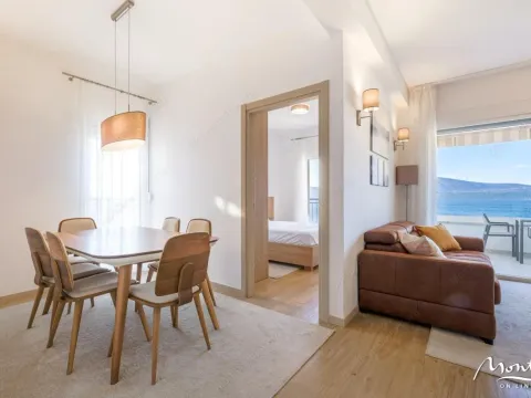 Prodaja, dvosoban stan, 66m², Tivat, Crna Gora - image 1