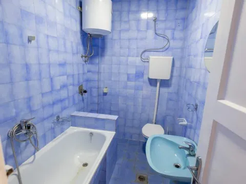 Izdavanje, poslovni prostor, 62m², Podgorica, Crna Gora - image 5