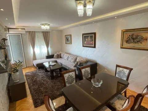 Rent, two bedroom apartment, 74m², Ljubović, Podgorica - image 7