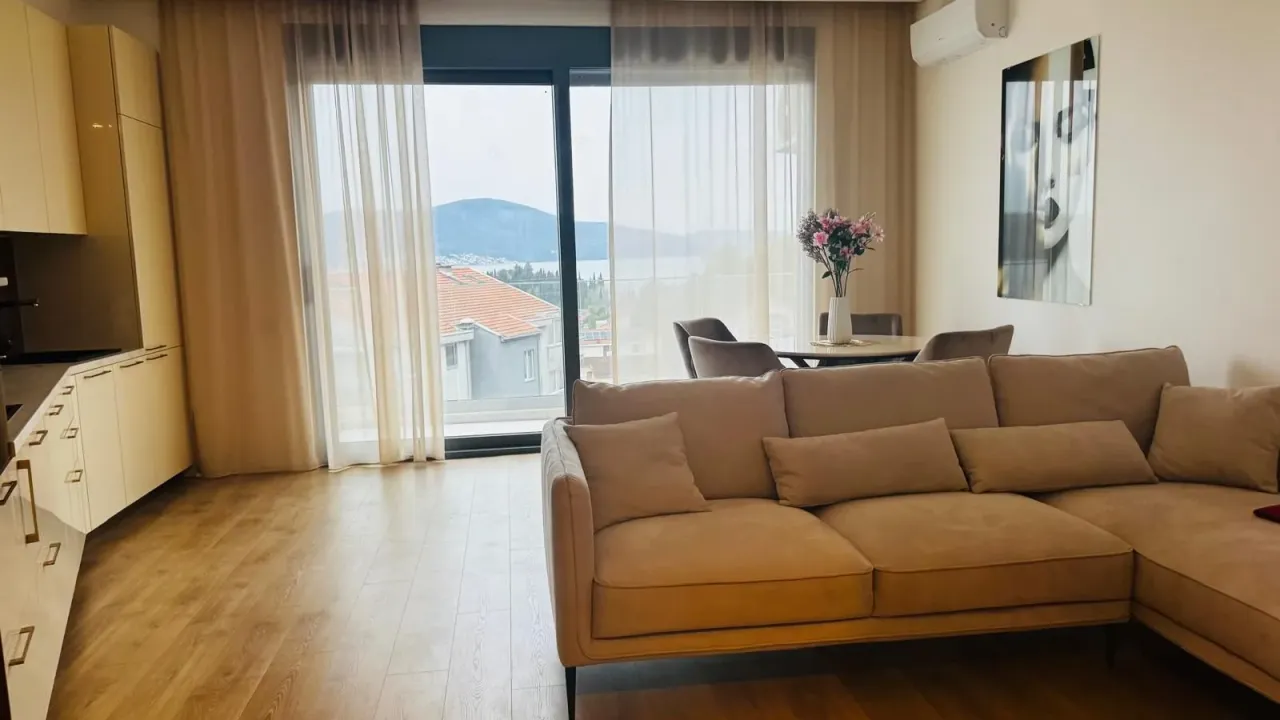 Sale, three bedroom apartment, 90m², Kava, Tivat