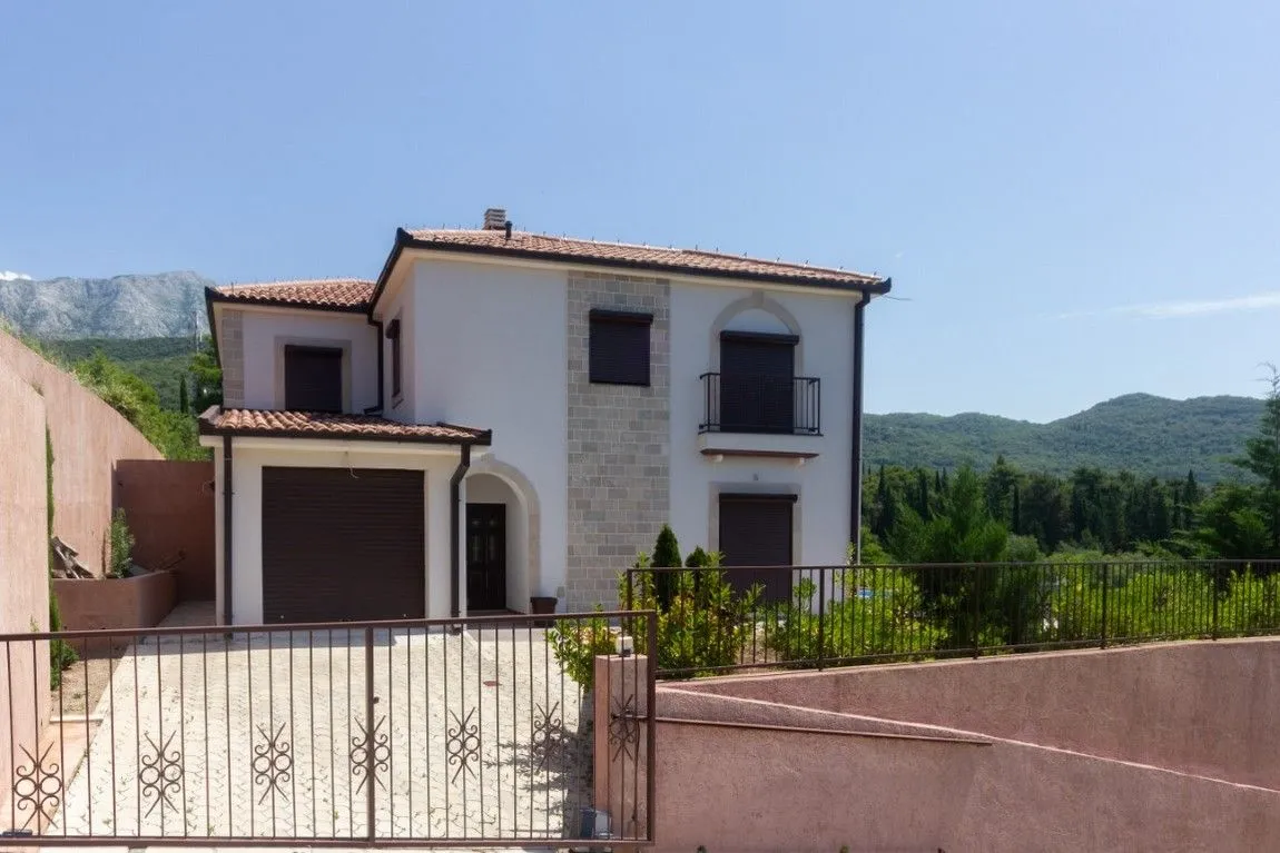 Prodaja, kuća, 193m², Mojdež, Herceg Novi