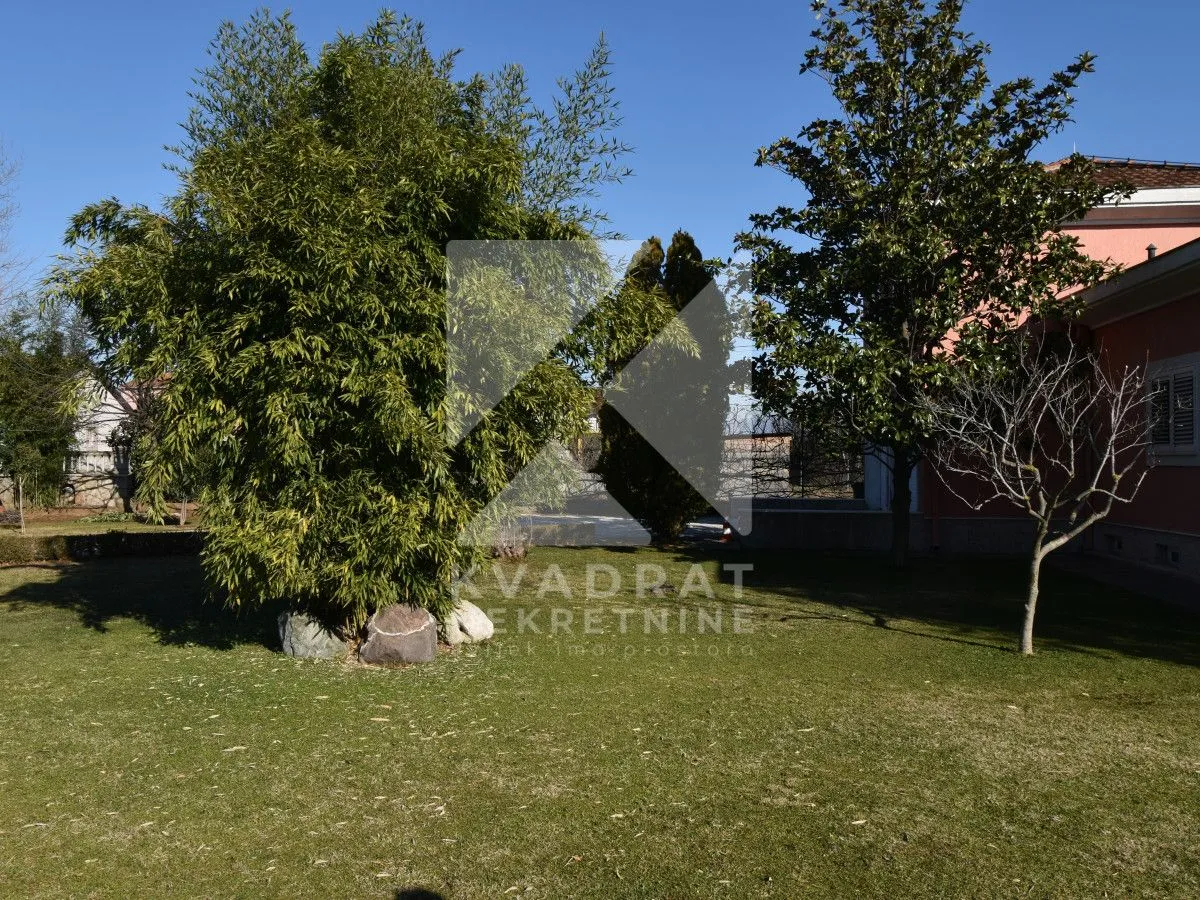 Rent, house, 300m², Donja Gorica, Podgorica