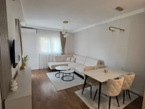 Prodaja, jednosoban stan, 46m², Stari Aerodrom, Podgorica - image 8