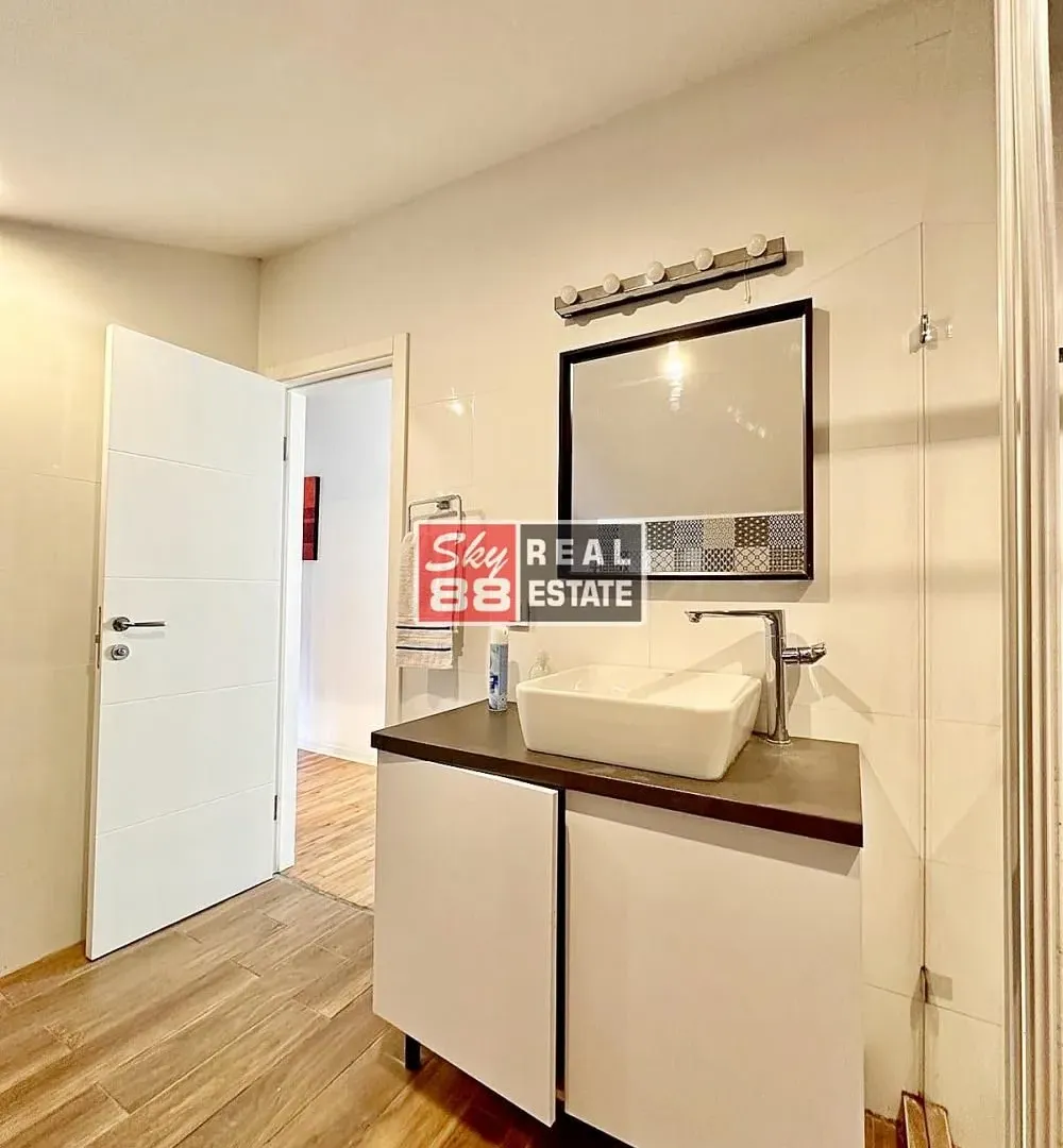 Sale, apartment, 172m², Stari Grad, Beograd