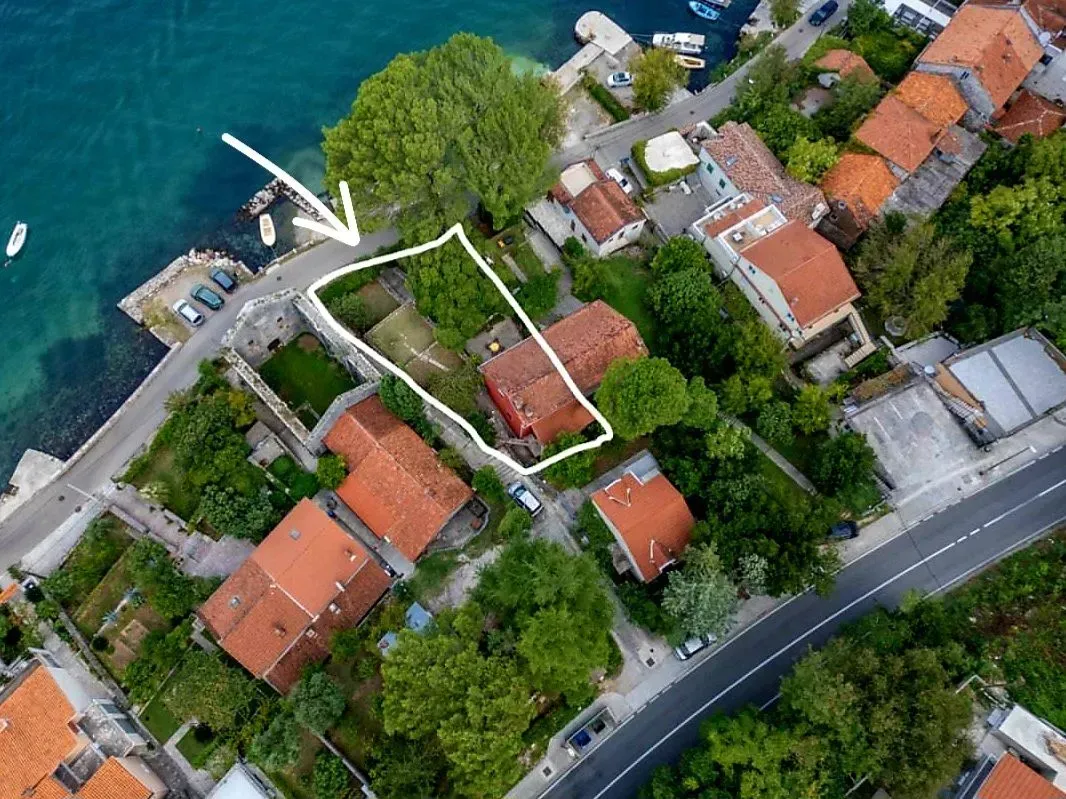 Prodaja, kuća, 180m², Dobrota, Kotor