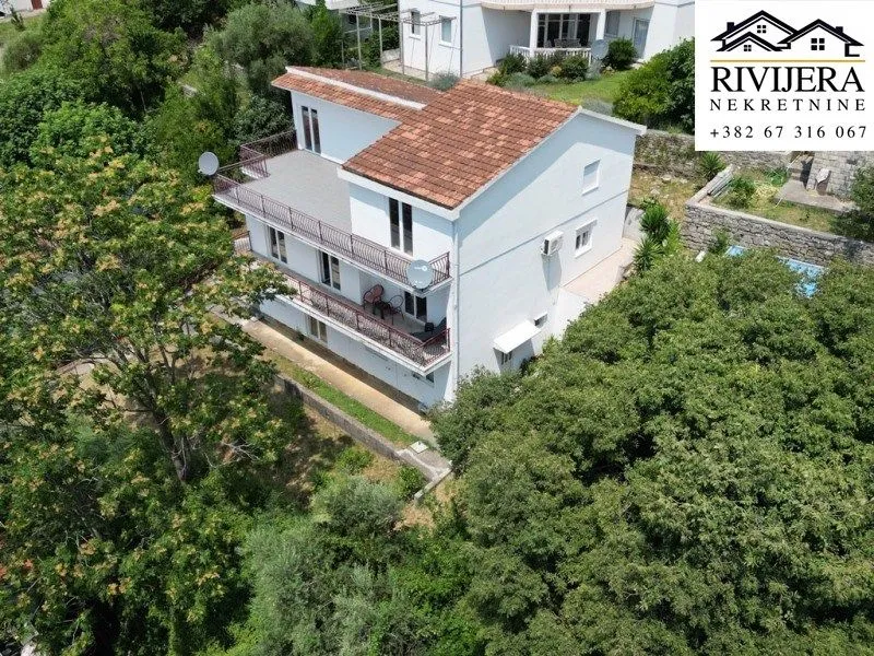 Prodaja, kuća, 290m², Herceg Novi, Niš