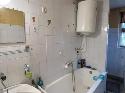 Rent, four bedroom apartment, 120m², Preko Morače, Podgorica - image 14