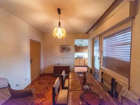 Prodaja, kuća, 215m², Tološi, Podgorica - image 5