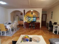 Prodaja, dvosoban stan, 82m², Blok 5, Podgorica - image 1