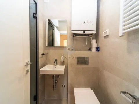 Rent, office space, 67m², Central Point, Podgorica - image 8