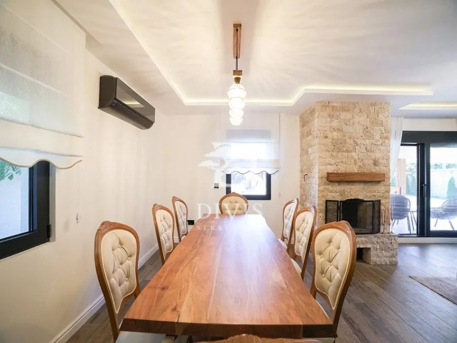 Prodaja, kuća, 210m², Grocka (mesto), Grocka