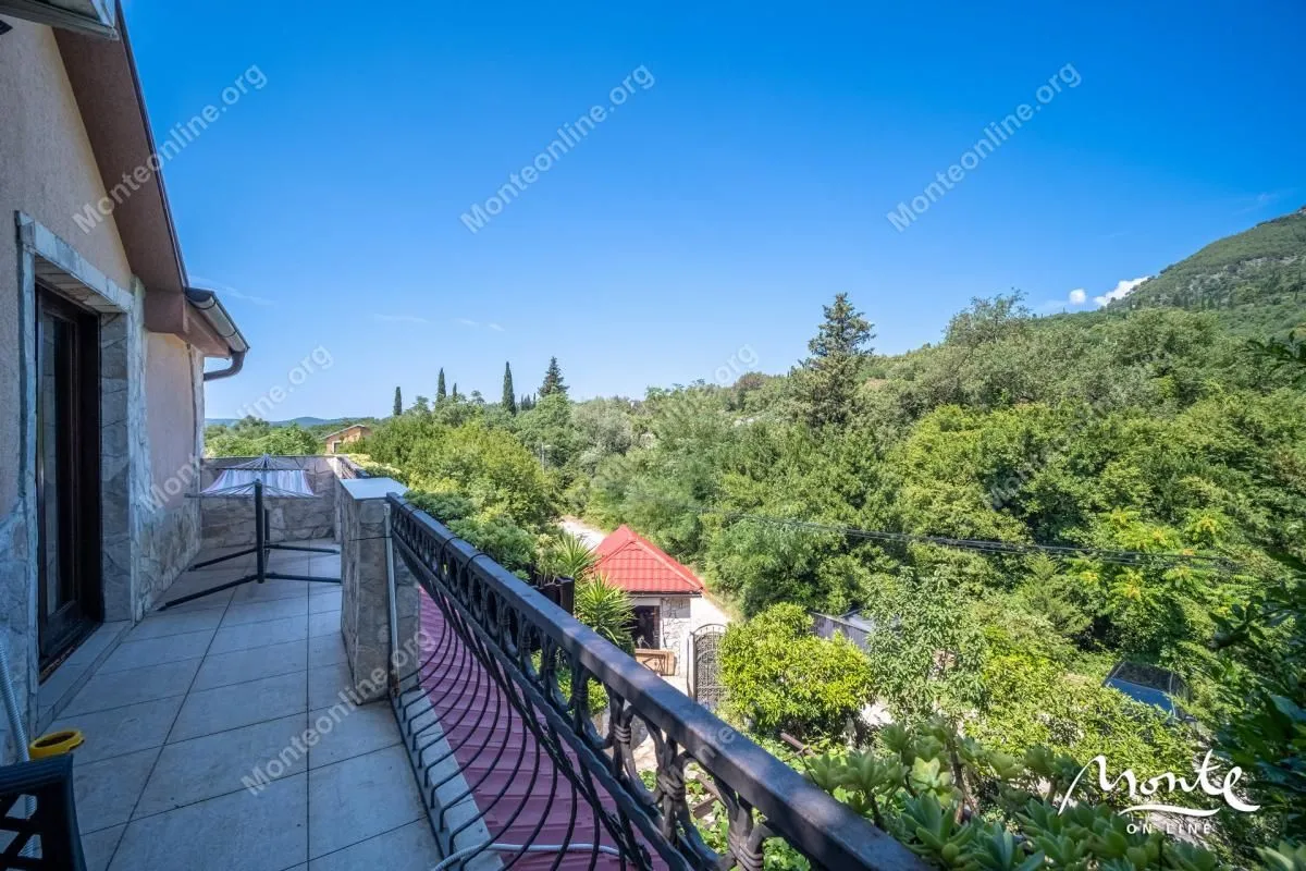 Prodaja, kuća, 130m², Tivat, Crna Gora