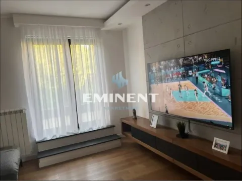 Rent, four bedroom apartment, 113m², Savski Venac, Beograd - image 5