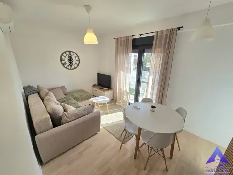 Sale, one bedroom apartment, 35m², Podkošljun, Budva - image 12
