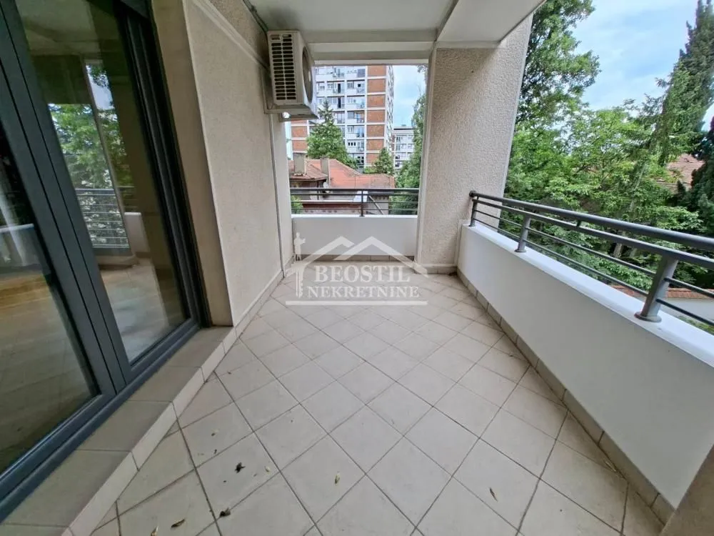 Rent, four bedroom apartment, 125m², Savski Venac, Beograd