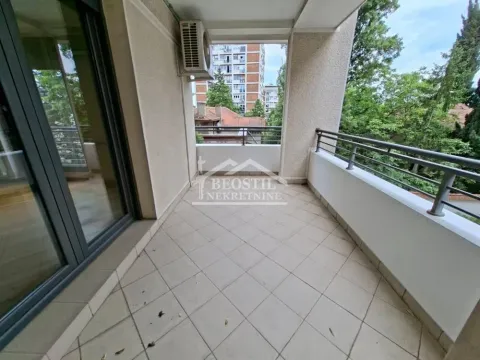 Rent, four bedroom apartment, 125m², Savski Venac, Beograd - image 18