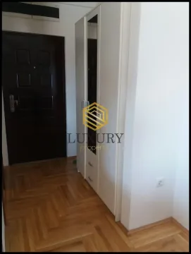 Rent, studio apartment, 30m², Tuški Put, Podgorica - image 8