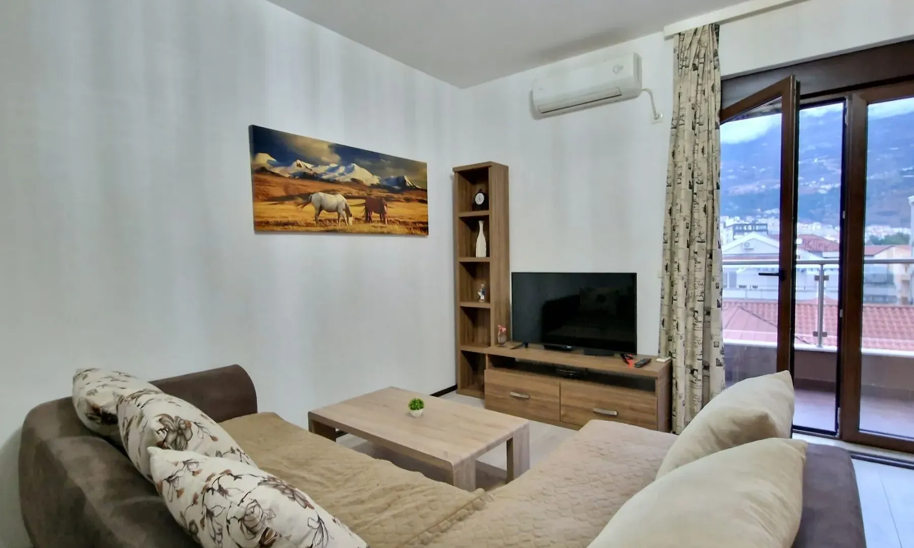 Rent, one bedroom apartment, 48m², Budva, Crna Gora