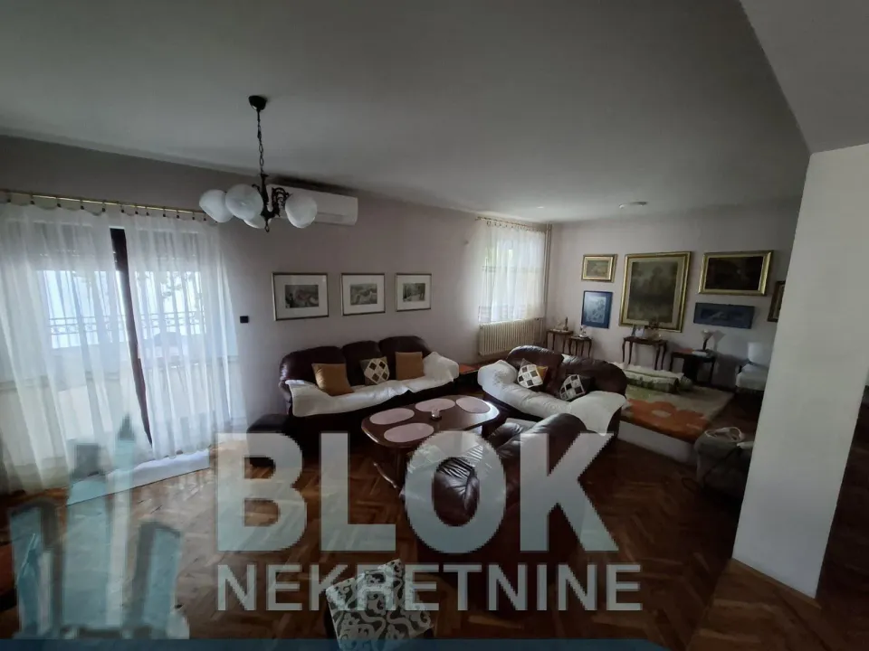 Rent, house, 250m², Masline, Podgorica