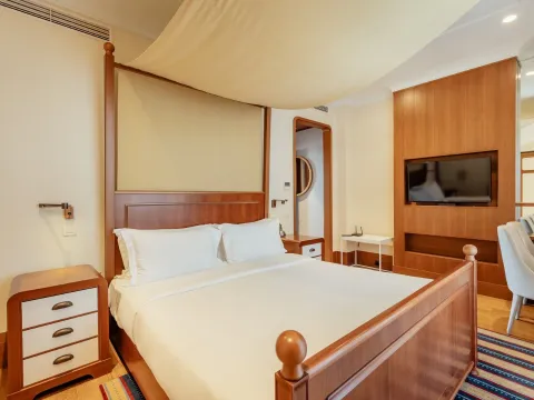 Sale, four bedroom apartment, 620m², Porto Montenegro, Tivat - image 16