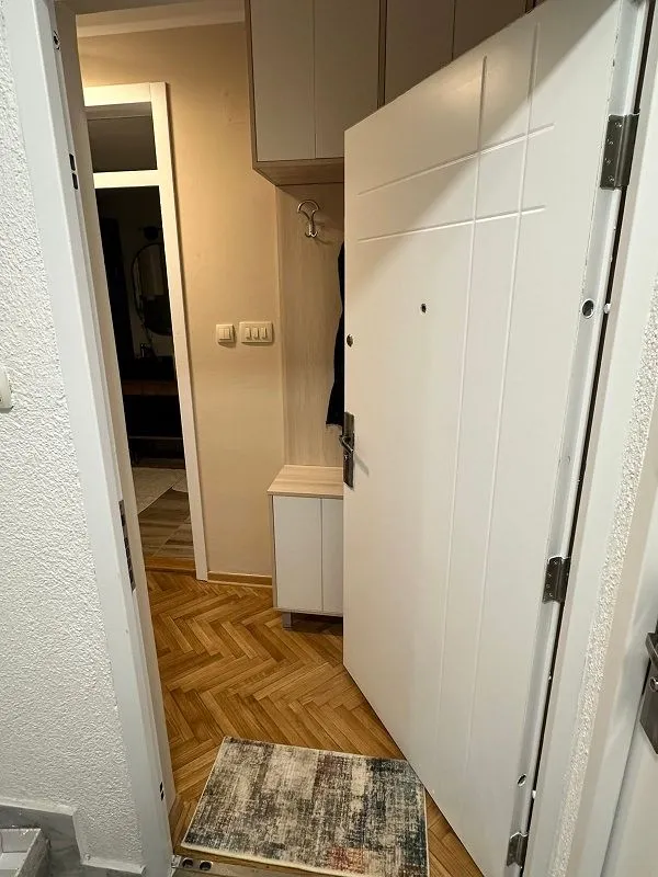 Izdavanje, dvosoban stan, 63m², Stari Grad, Beograd