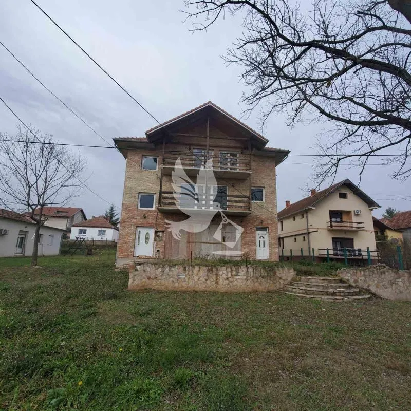 Sale, house, 300m², Koraćica, Mladenovac