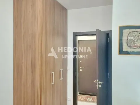 Rent, one bedroom apartment, 38m², Ledine, Beograd - image 7