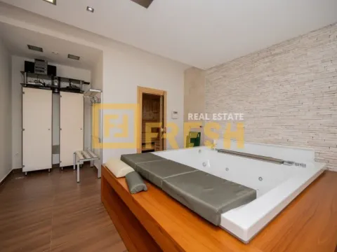 Rent, house, 380m², Mareza, Podgorica - image 11
