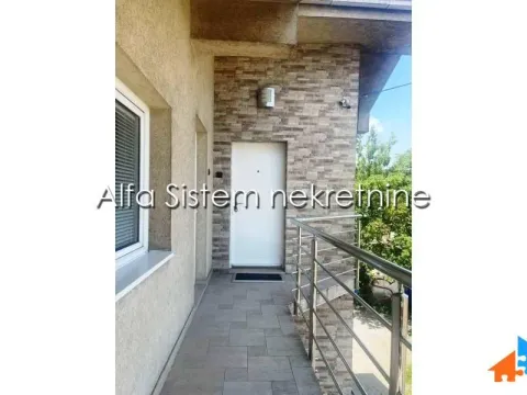 Izdavanje, trosoban stan, 60m², Kluz, Zvezdara Sve Podlokacije - image 22