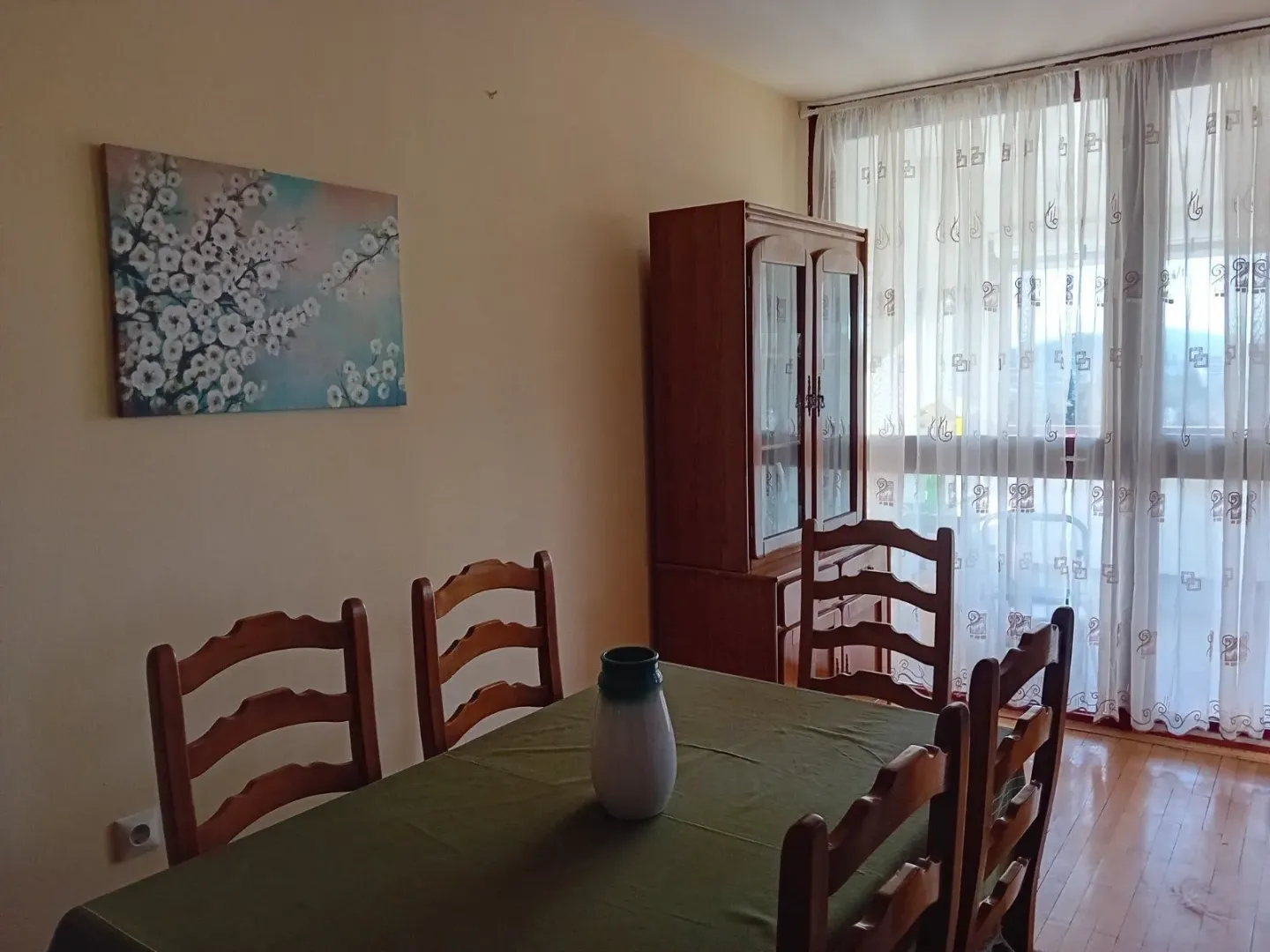Izdavanje, trosoban stan, 70m², Blok 5, Podgorica