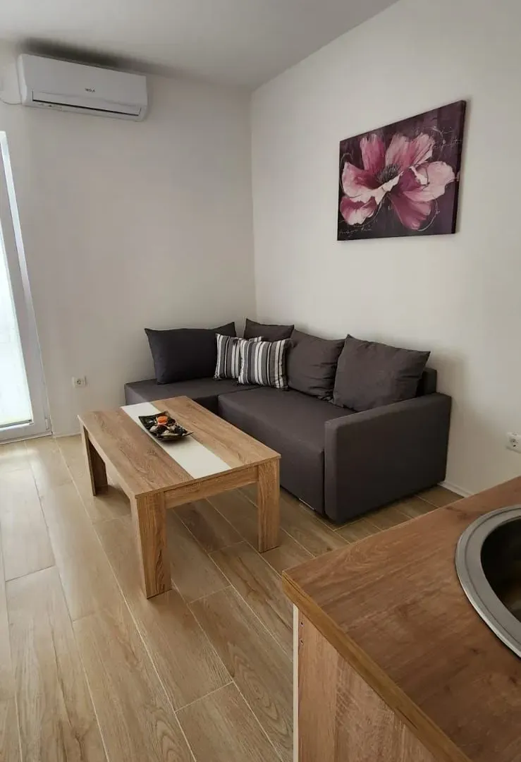 Sale, studio apartment, 114m², Bečići, Budva