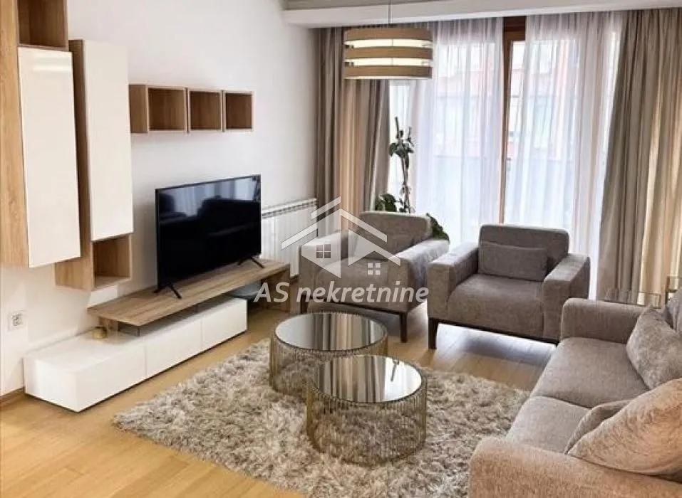 Izdavanje, trosoban stan, 75m², Crveni Krst, Beograd