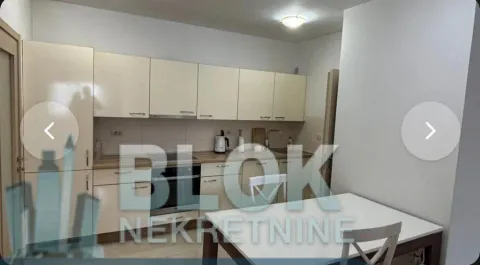Rent, two bedroom apartment, 71m², City Kvart, Podgorica - image 4
