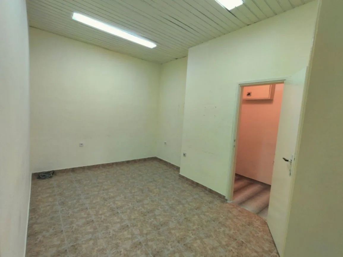 Sale, office space, 36m², Lepa Kata, Podgorica