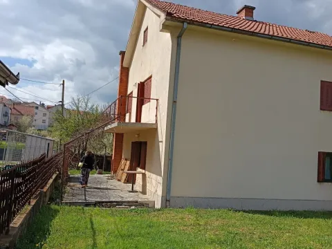 Sale, house, 300m², Sremčica, Beograd - image 5