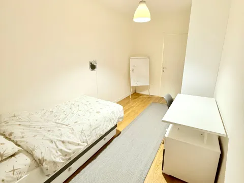 Rent, three bedroom apartment, 96m², Central Point, Podgorica - image 11