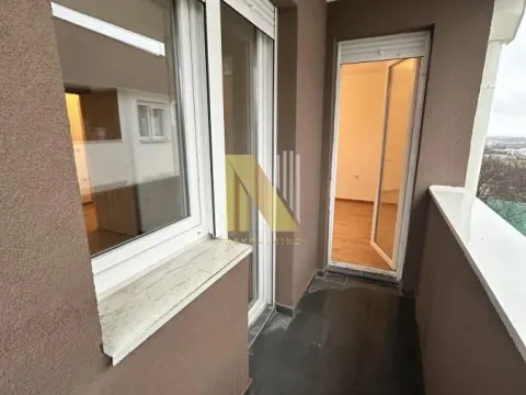 Prodaja, trosoban stan, 73m², Tatarsko brdo, Petrovaradin - image 10