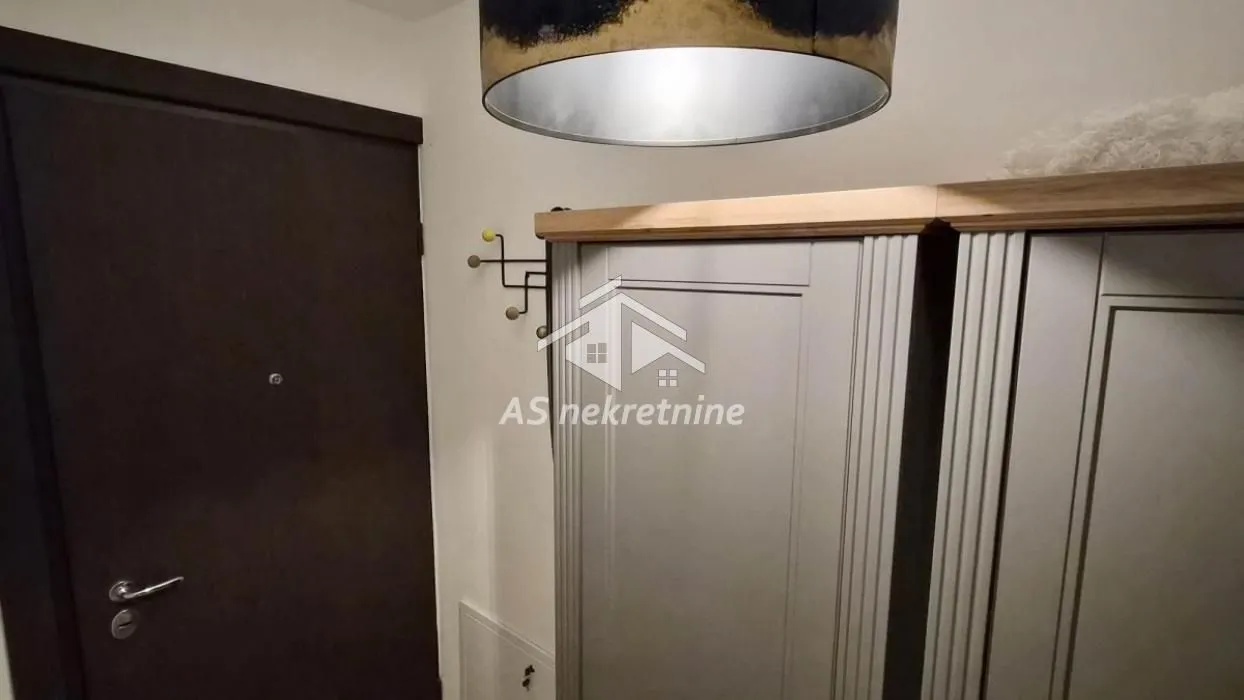 Rent, two bedroom apartment, 48m², Južni Bulevar, Vračar Sve Podlokacije