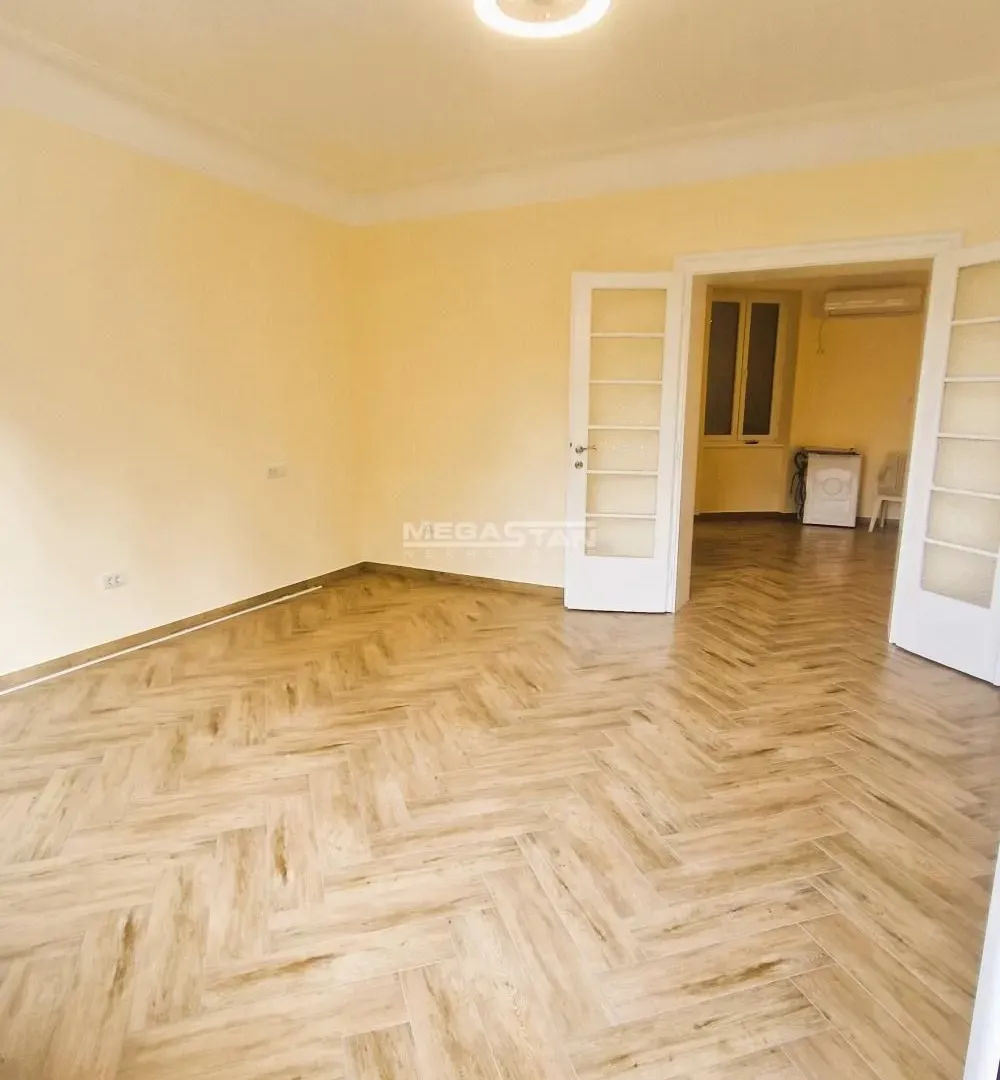 Izdavanje, dvosoban stan, 55m², Stari Grad, Beograd