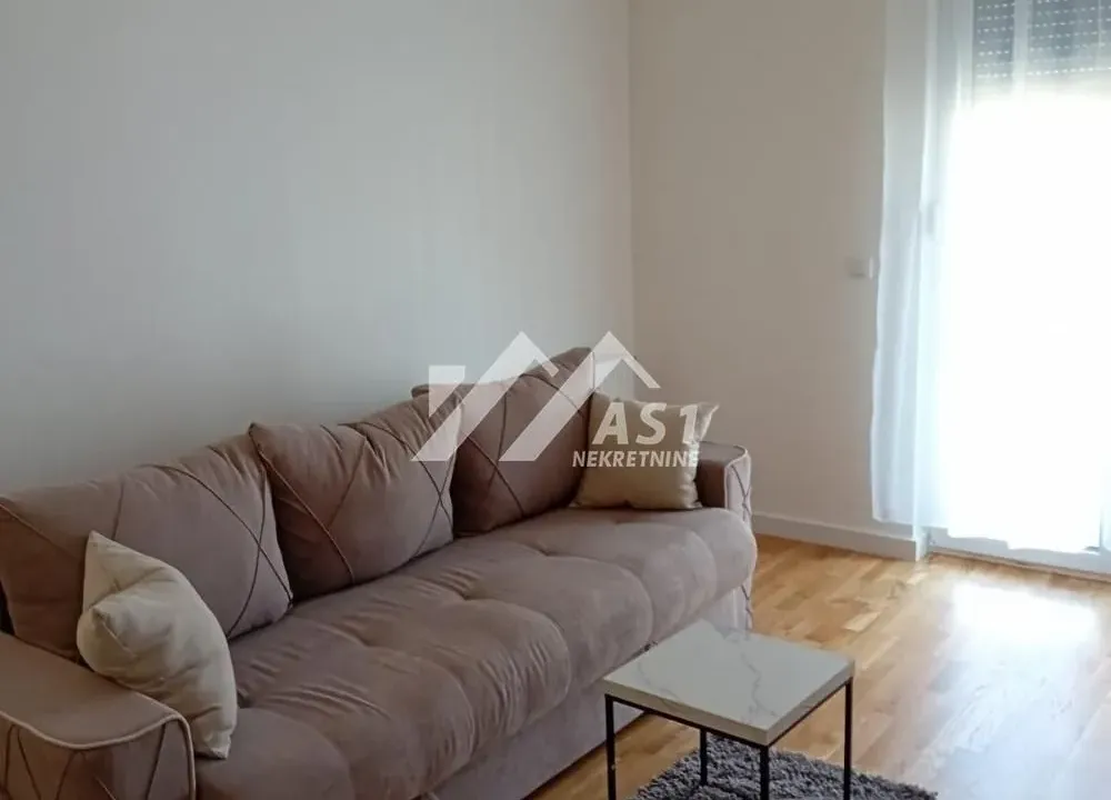 Izdavanje, jednosoban stan, 34m², Podbara, Novi Sad Sve Podlokacije
