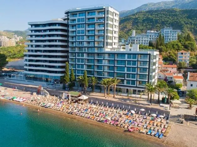 Sale, two bedroom apartment, 107m², Rafailovići, Budva